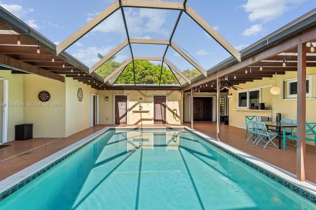 17625 SW 91st Avenue, Palmetto Bay, FL 33157
