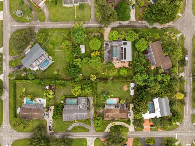 17625 SW 91st Avenue, Palmetto Bay, FL 33157