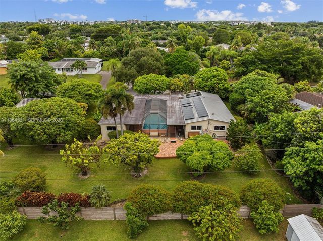 17625 SW 91st Avenue, Palmetto Bay, FL 33157