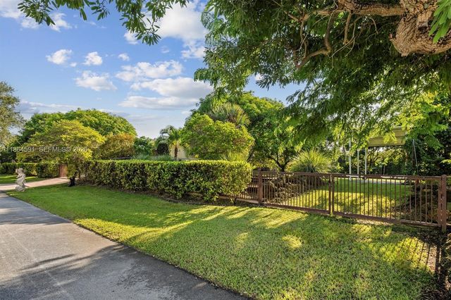 17625 SW 91st Avenue, Palmetto Bay, FL 33157