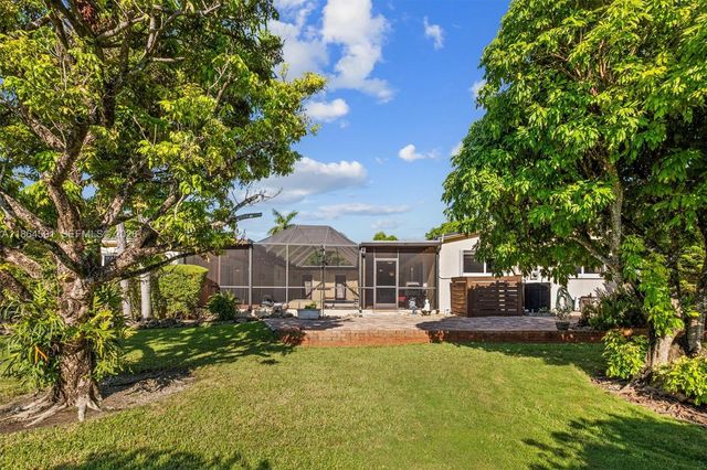 17625 SW 91st Avenue, Palmetto Bay, FL 33157