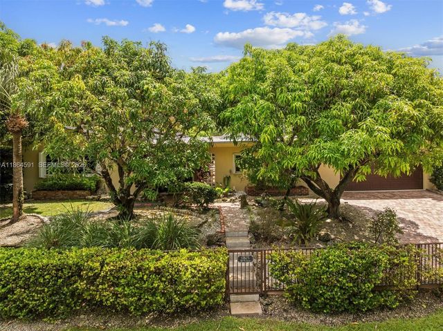 17625 SW 91st Avenue, Palmetto Bay, FL 33157