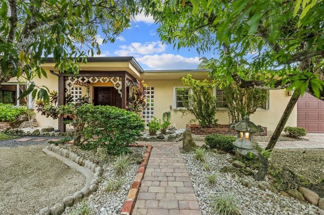 17625 SW 91st Avenue, Palmetto Bay, FL 33157