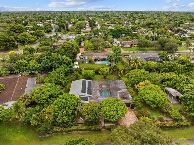 17625 SW 91st Avenue, Palmetto Bay, FL 33157
