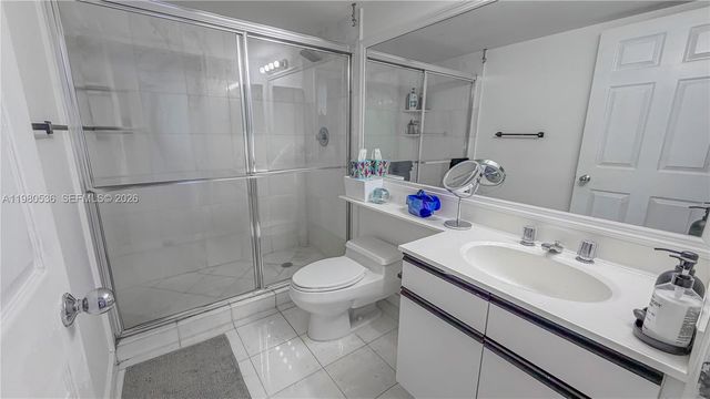 3530 Mystic Pointe Dr LPH13, Aventura, FL 33180