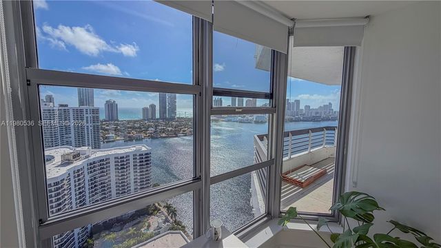 3530 Mystic Pointe Dr LPH13, Aventura, FL 33180