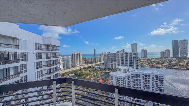 3530 Mystic Pointe Dr LPH13, Aventura, FL 33180