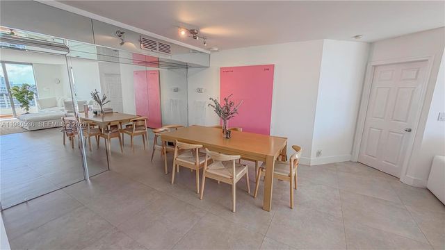 3530 Mystic Pointe Dr LPH13, Aventura, FL 33180