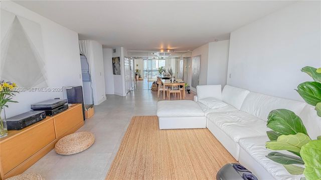 3530 Mystic Pointe Dr LPH13, Aventura, FL 33180