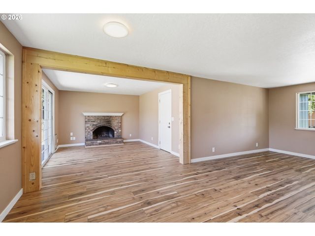 1705 BREWER Ave, Eugene, OR 97401
