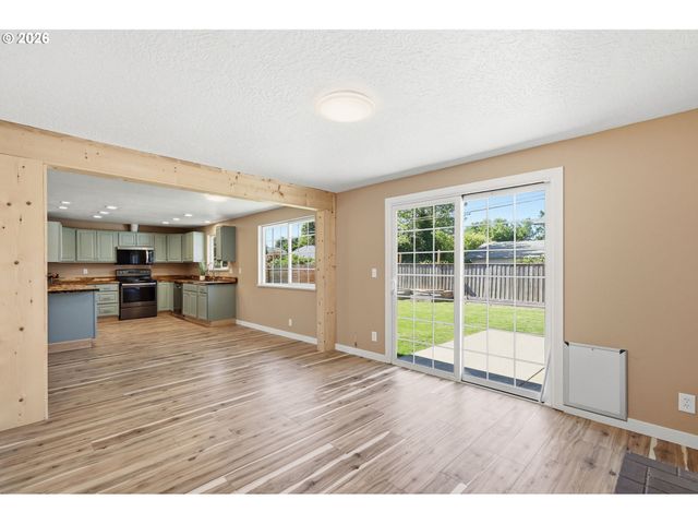 1705 BREWER Ave, Eugene, OR 97401