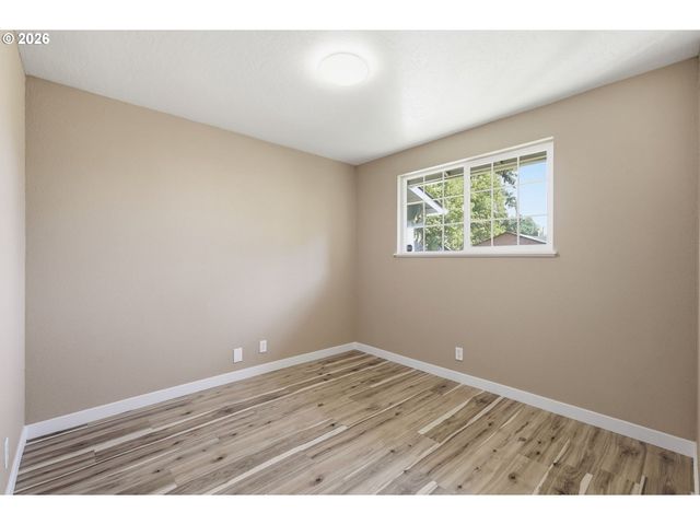 1705 BREWER Ave, Eugene, OR 97401
