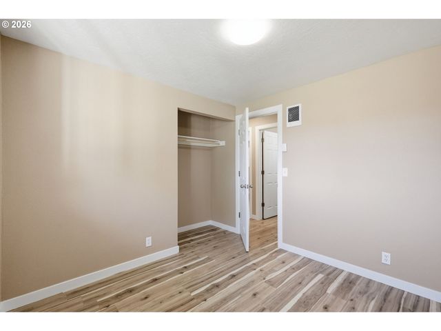 1705 BREWER Ave, Eugene, OR 97401