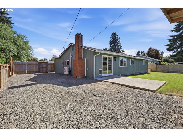 1705 BREWER Ave, Eugene, OR 97401