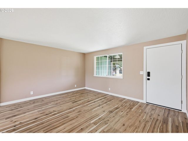1705 BREWER Ave, Eugene, OR 97401