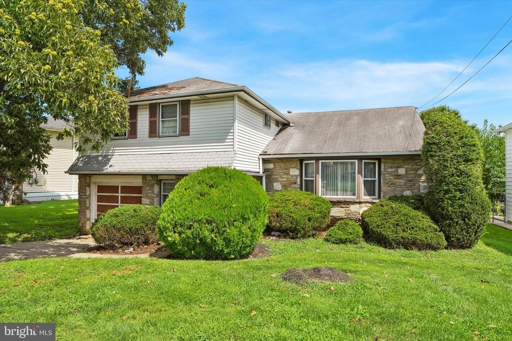 603 LARAMIE PL, PHILADELPHIA, PA 19115 — exterior