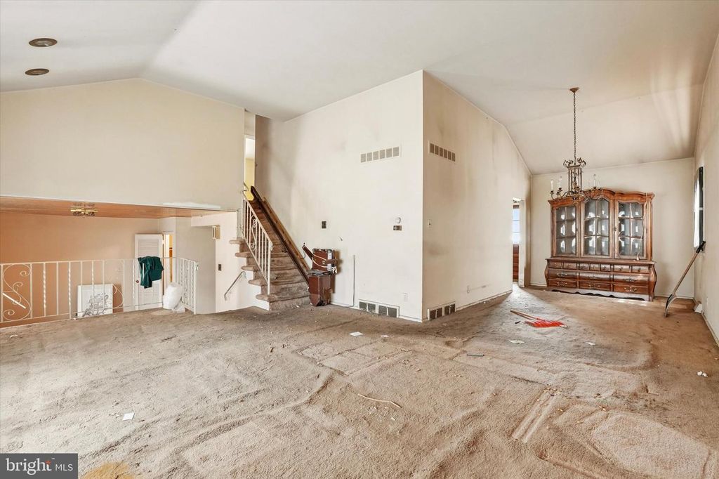 603 LARAMIE PL, PHILADELPHIA, PA 19115 — photo 4