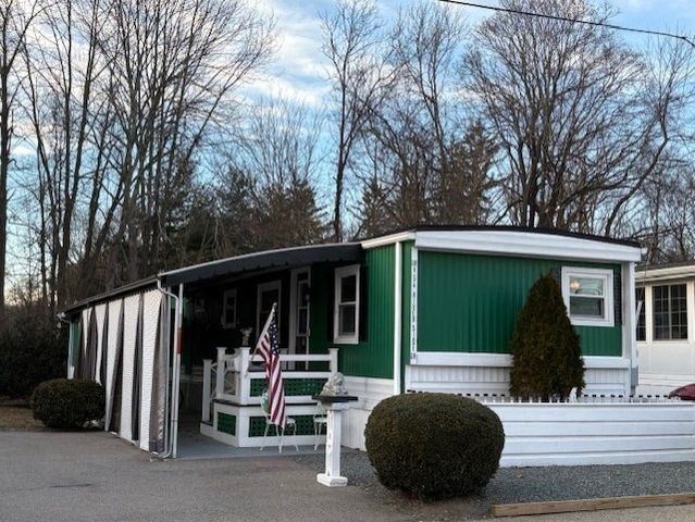 300 East Washington 54 R, North Attleboro, MA 02760