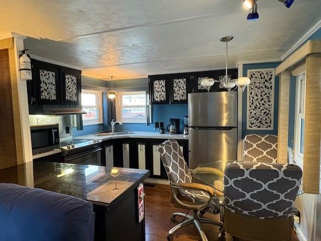 300 East Washington 54 R, North Attleboro, MA 02760