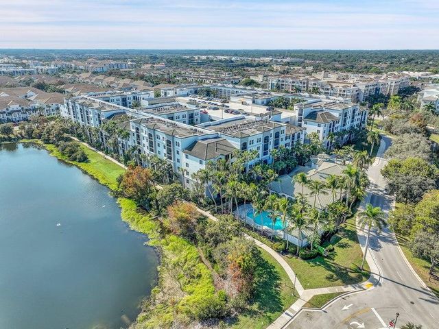 1660 Renaissance Commons Boulevard 2418, Boynton Beach, FL 33426