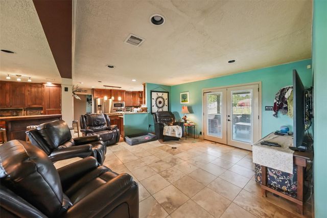 34366 Owens Road, Hempstead, TX 77445