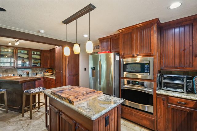 34366 Owens Road, Hempstead, TX 77445