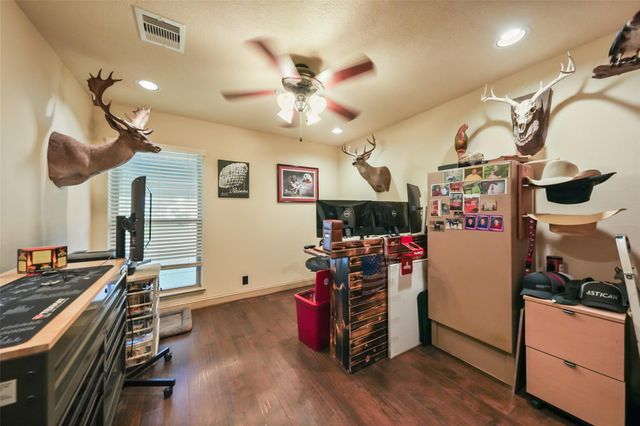 34366 Owens Road, Hempstead, TX 77445