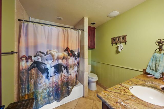 34366 Owens Road, Hempstead, TX 77445