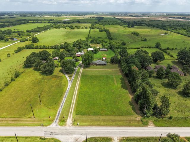 34366 Owens Road, Hempstead, TX 77445