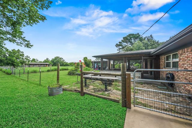 34366 Owens Road, Hempstead, TX 77445