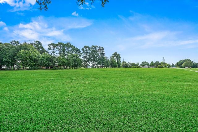 34366 Owens Road, Hempstead, TX 77445