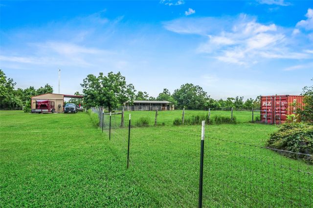 34366 Owens Road, Hempstead, TX 77445