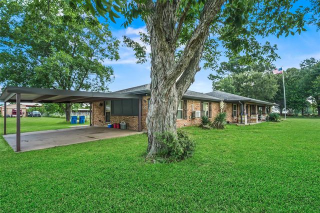 34366 Owens Road, Hempstead, TX 77445