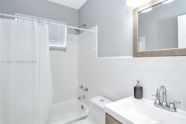 1015 SW 30th St 1015, Fort Lauderdale, FL 33315