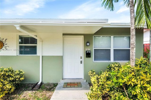 1015 SW 30th St 1015, Fort Lauderdale, FL 33315
