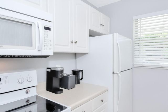 1015 SW 30th St 1015, Fort Lauderdale, FL 33315