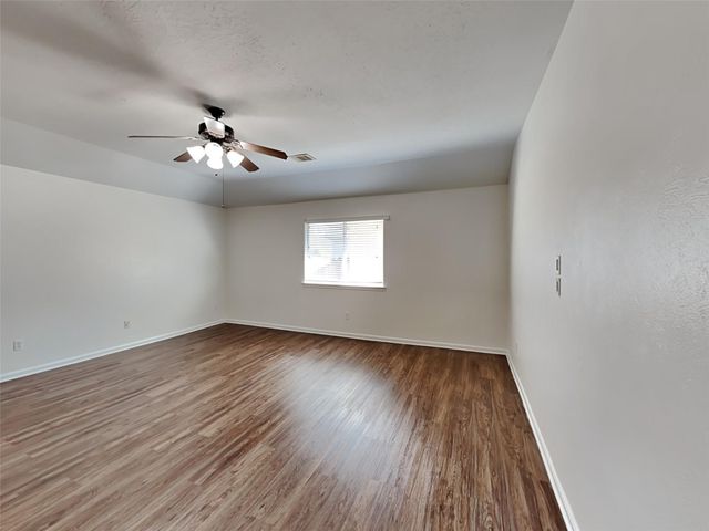 2303 Cantabria Lane, League City, TX 77573