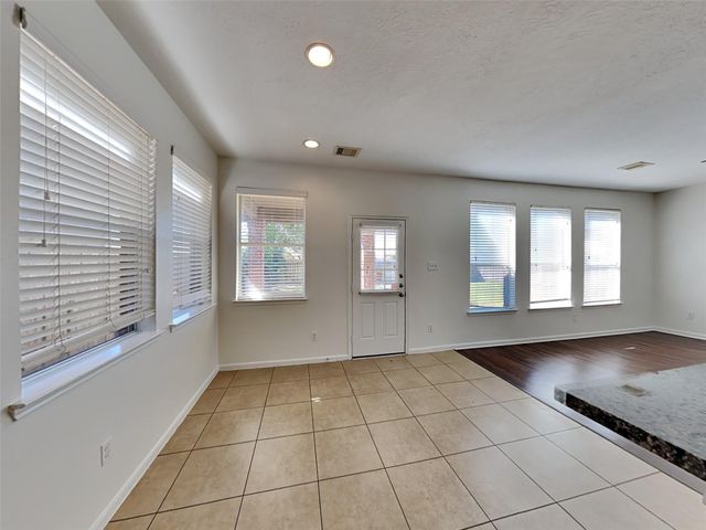 2303 Cantabria Lane, League City, TX 77573