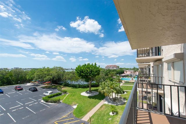 7050 SUNSET DRIVE S 302, South Pasadena, FL 33707