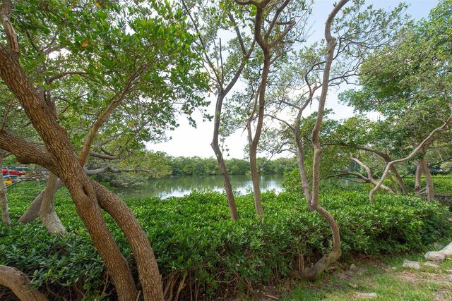 7050 SUNSET DRIVE S 302, South Pasadena, FL 33707