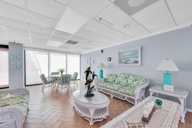 7050 SUNSET DRIVE S 302, South Pasadena, FL 33707
