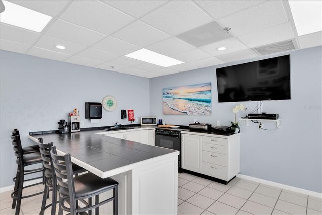 7050 SUNSET DRIVE S 302, South Pasadena, FL 33707
