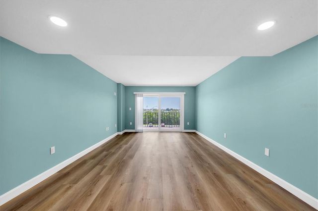 7050 SUNSET DRIVE S 302, South Pasadena, FL 33707
