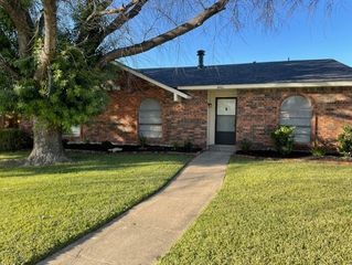 4921 Ashlock Drive, The Colony, TX 75056