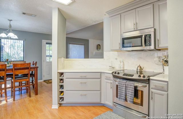 2717 Poplar Grove, Schertz, TX 78154