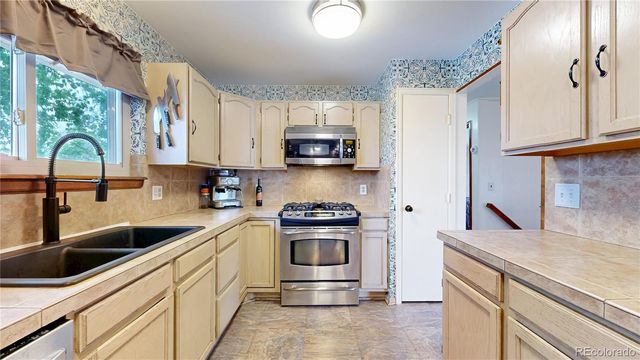9374 Bellaire Street, Thornton, CO 80229