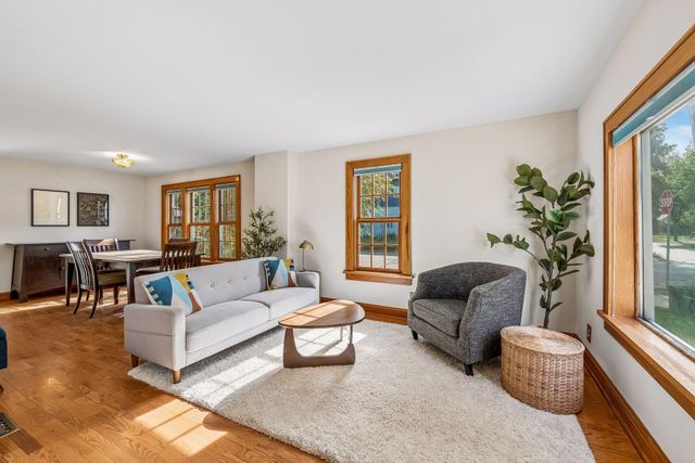 4357 30th Avenue S, Minneapolis, MN 55406