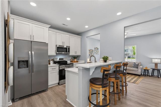421 Highland AVE, Suffolk, VA 23434