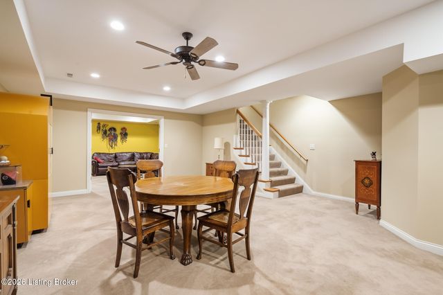 2601 Alia Cir, Louisville, KY 40222
