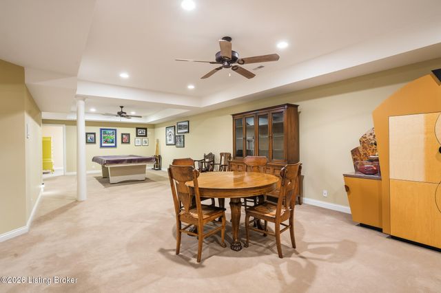 2601 Alia Cir, Louisville, KY 40222